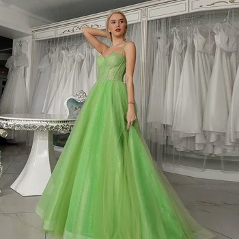 Страхотно светло зелена рокля за Бала 2023, Секси вечерна рокля трапецовидна форма от тюл с пайети чашки светеше вечерна рокля с отворен гръб