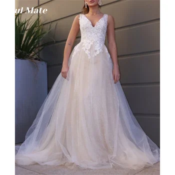 Луксозно бельо сватбена рокля от лъскава тюл трапецовидна форма с V-образно деколте и ръкав-майками, булката рокля с отворен гръб, сватбената рокля robe de mariée сватба